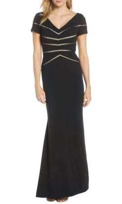 Adrianna Papell - AP1E205633 Short Sleeve V-Neck Long Formal Dress