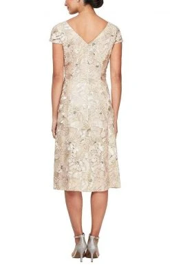 Alex Evenings - Floral Soutache Dress 81122331 - 1 Pc Champagne In Size 12 Available Cocktail Dresses