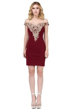 Dancing Queen - 3017 Off-Shoulder Appliqued Homecoming Dress