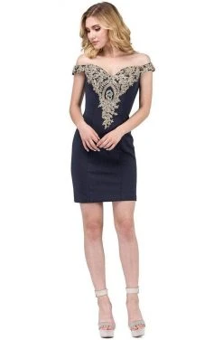 Dancing Queen - 3017 Off-Shoulder Appliqued Homecoming Dress