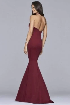 Faviana - 10105 Luxe Jersey V Neck Mermaid Dress