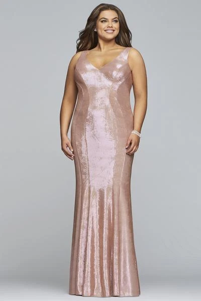 Formal Gowns Faviana - Sleeveless Metallic Jersey V-neck Sheath Dress 9453 - 1 Pc Platinum In Size 14W Available 3 Formal Gowns Faviana - Sleeveless Metallic Jersey V-neck Sheath Dress 9453 - 1 Pc Platinum In Size 14W Available