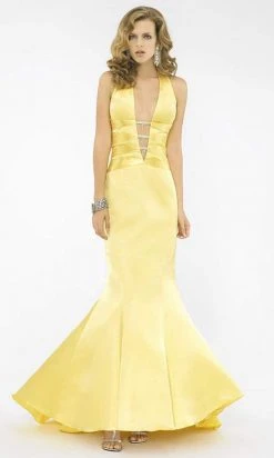 Formal Gowns La Femme - 11763 Ladder Strapped Deep Halter Style Gown