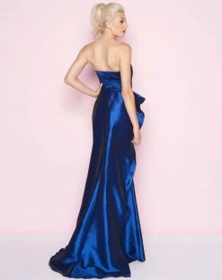 Mac Duggal - 66567L Ruched Straight Sheath Dress