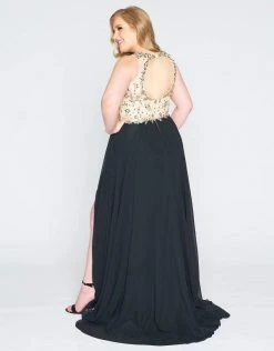 Mac Duggal - 77372F Embellished Lace Jewel Neck A-line Dress Formal Gowns