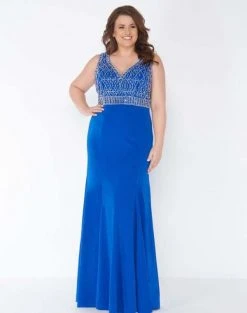 Mac Duggal - 77388F Sleeveless Embellished V-neck Sheath Dress