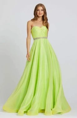 Formal Gowns Mac Duggal Ballgowns - 67105H Strapless Ruched Sweetheart Ballgown