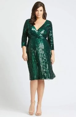 Cocktail Dresses Mac Duggal Fabulouss - 4841F Sequined Knee-Length Dress