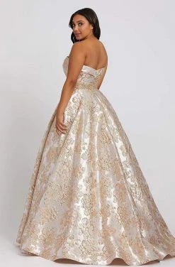 Formal Gowns Mac Duggal Fabulouss - 67238F Sweetheart Strapless Long Gown