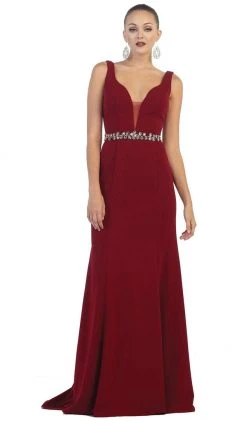 May Queen - Fitted Plunging Seamed Prom Dress