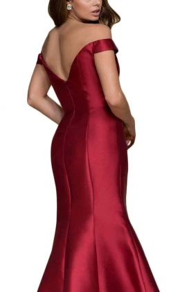 Nox Anabel - C004 Plunge Detailed Off Shoulder Mikado Trumpet Evening Gown