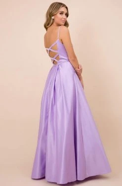 Nox Anabel - N308 Sleeveless Satin A-Line Dress With Beaded Pockets