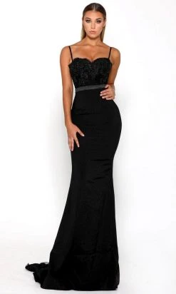 Portia And Scarlett - Lody Sienna No Lace Train Sweetheart Dress