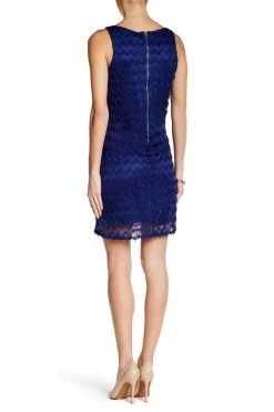 Sharagano - 4W4F164D9 Sleeveless Zigzag Lace Dress