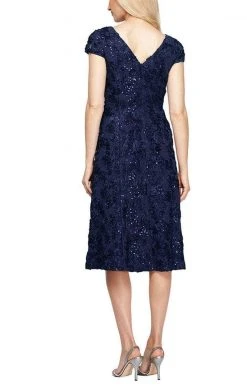 Alex Evenings - 2121570 Bateau Rosette Lace A-Line Dress