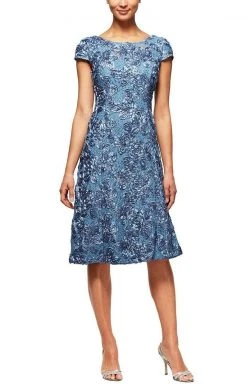 Alex Evenings - 2121570 Bateau Rosette Lace A-Line Dress