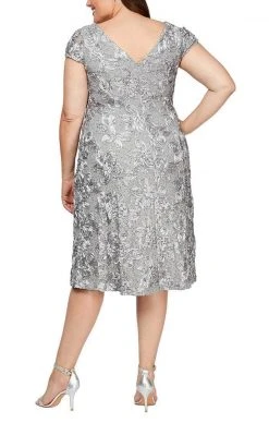 Alex Evenings - 4121570 Lace Cap Sleeves Plus Size Knee Length Dress