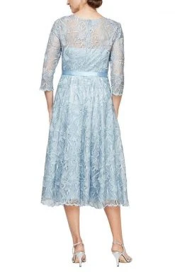 Alex Evenings - 8117835 Quarter Sleeves Embroidered A-Line Dress