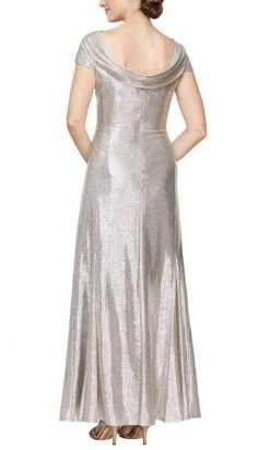 Alex Evenings - 8127685 Cap Sleeved Metallic Long Dress