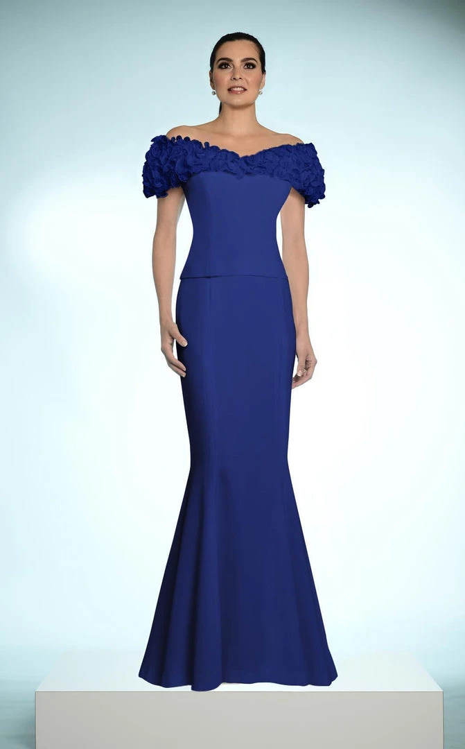 Alexander By Daymor - 2003 Rosette Ruffles Off Shoulder Evening Gown 7 Alexander By Daymor - 2003 Rosette Ruffles Off Shoulder Evening Gown