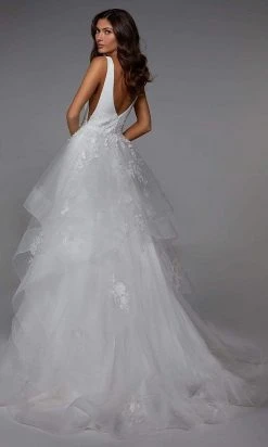 Alyce Paris - 7040 Crepe And Organza Layered Gown