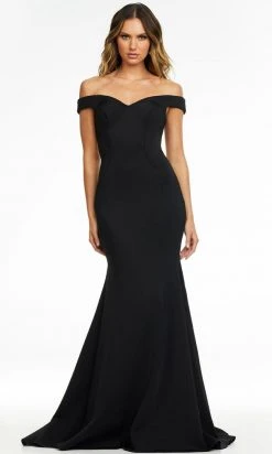 Ashley Lauren - 11118 Cross Strap Back Long Gown