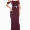 Ashley Lauren - 1473 Plunge Notched Off Shoulder Velvet Gown