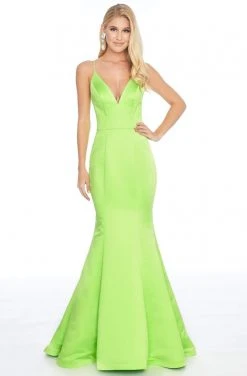 Ashley Lauren - 1793 Deep V-neck Satin Mermaid Dress