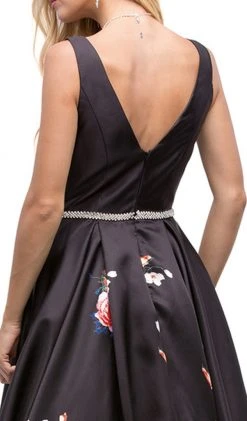 Dancing Queen - 9920 Attractive Long V-Neck Floral Print Prom Dress 10 Dancing Queen - 9920 Attractive Long V-Neck Floral Print Prom Dress