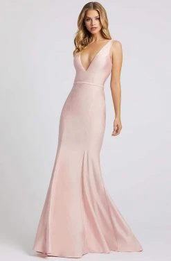 Ieena Duggal - 26273I Sleeveless V Neck Lace-Up Back Mermaid Gown