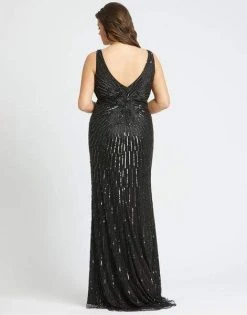 Mac Duggal Fabulouss - 5013F Sequined Low V-Neck And Back Long Gown