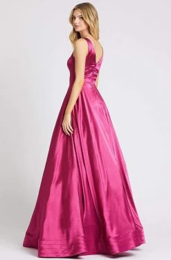 Mac Duggal Flash - 48925L V-Neck Sleeveless Ballgown