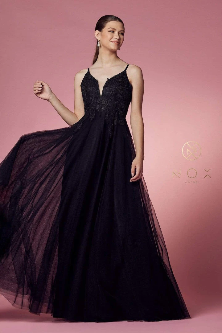Nox Anabel - R357 Plunging Embroidered Lace Bodice Gown 6 Nox Anabel - R357 Plunging Embroidered Lace Bodice Gown