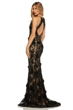 Sherri Hill - 52778 Halter Fitted Lace Dress