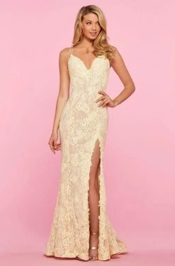 Sherri Hill - 53460 Beaded Lace V-Neck Dress With Slit